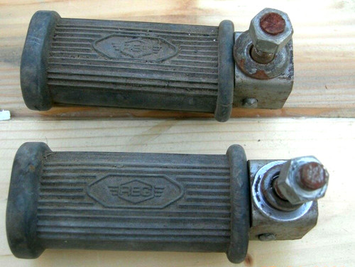 Reg coppia poggiapiedi - coppia,
